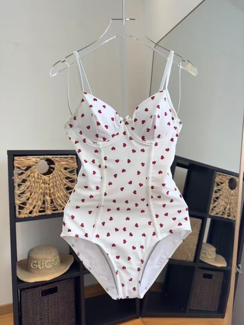 Costume Intero Stampa Cuori Rossi
