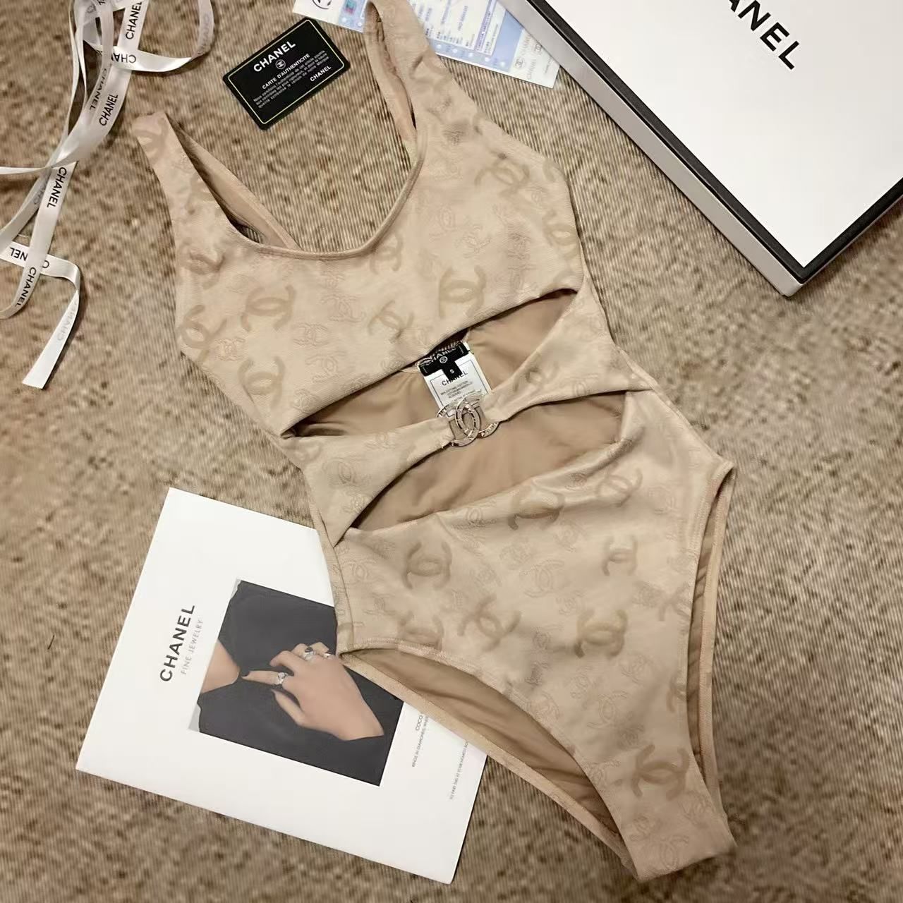 Costume Intero Monogramma Beige Cut-out