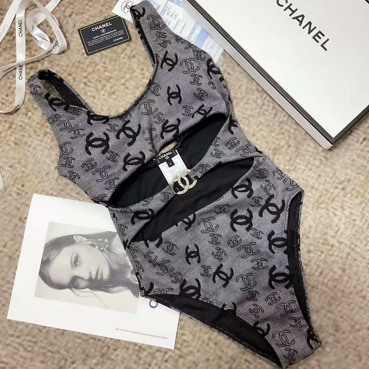 Costume Intero Monogramma Grigio Cut-out
