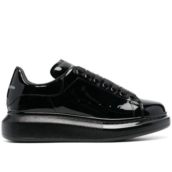 Oversized in Shiny Black