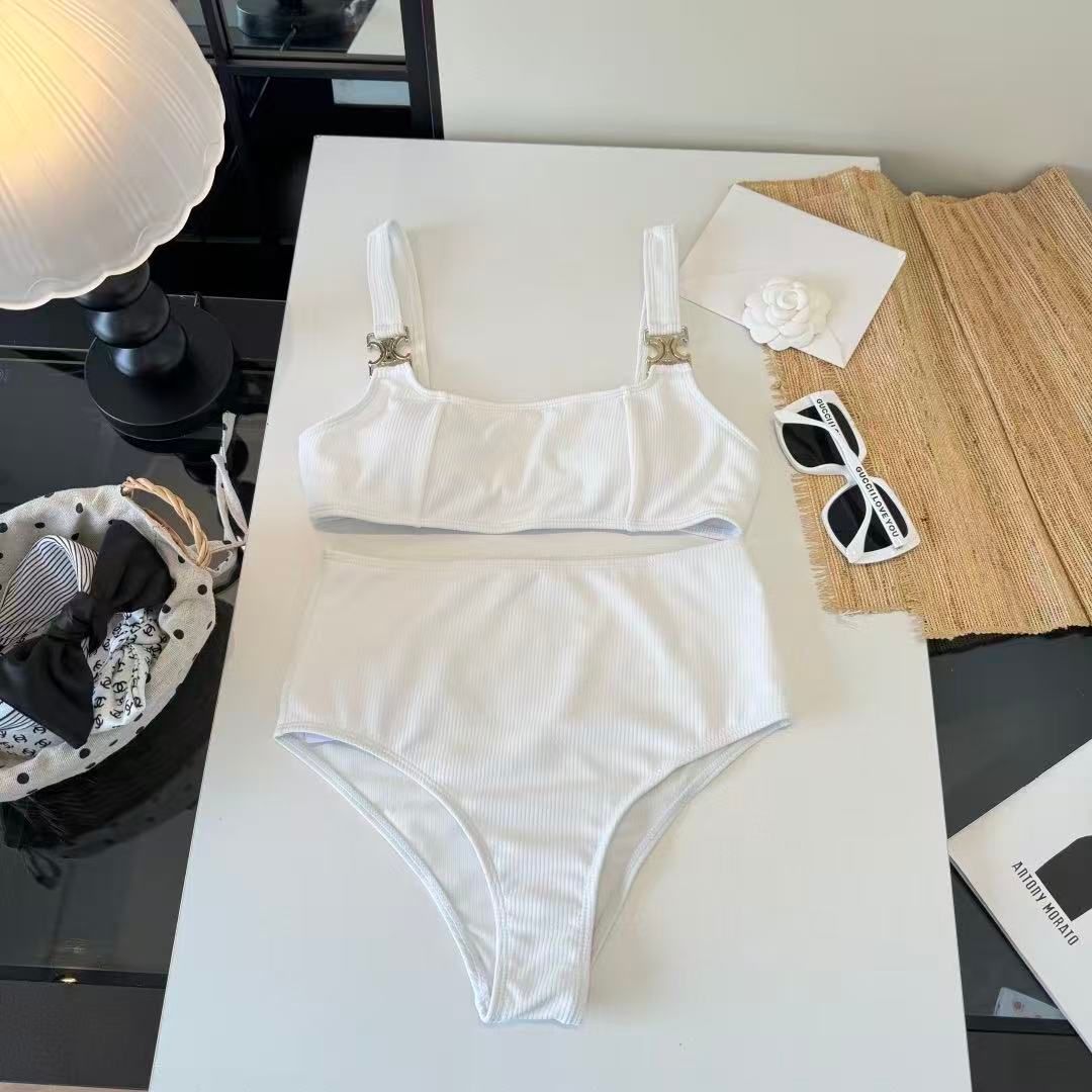 Bikini Set Triomphe Vita Alta Bianco con Dettagli Oro