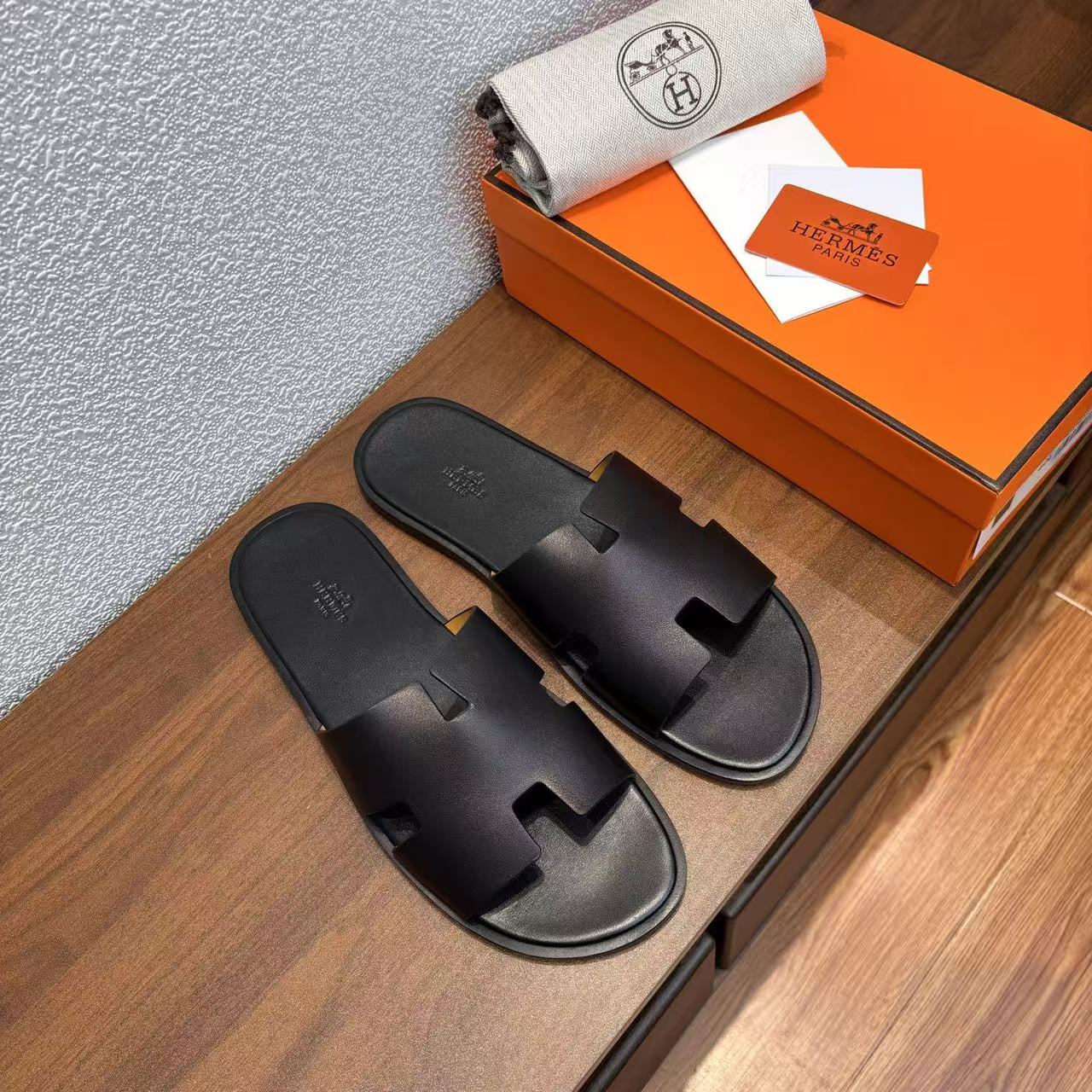 Sandali da uomo Izmir in pelle di vitello nera