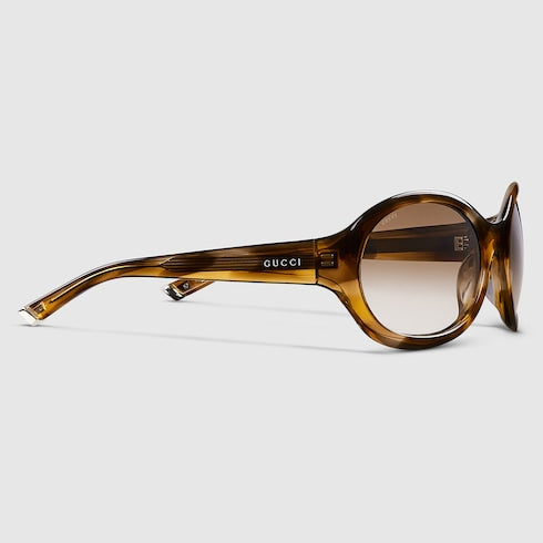 Round tortoiseshell sunglasses