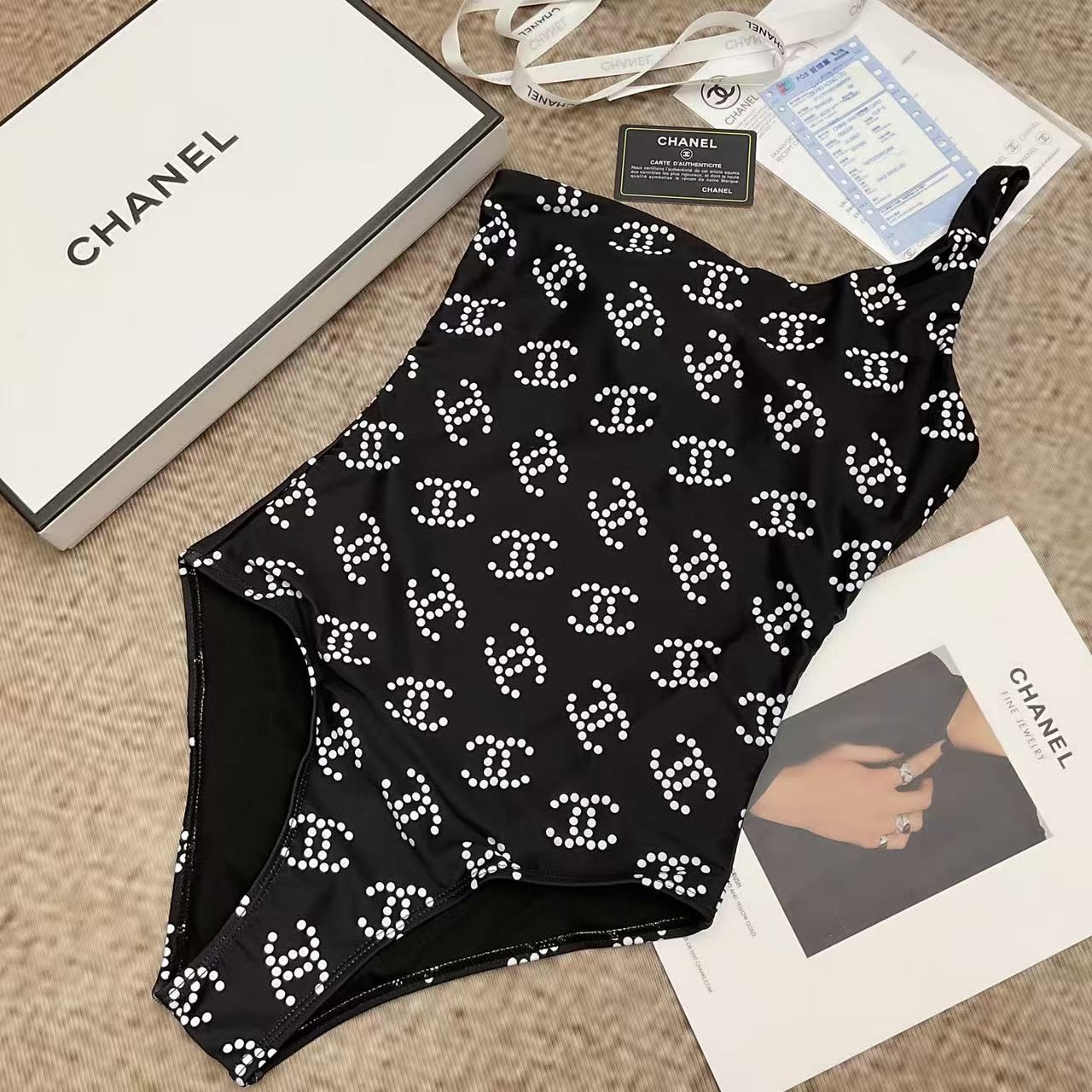 Costume Intero con Logo All-over e Cristalli