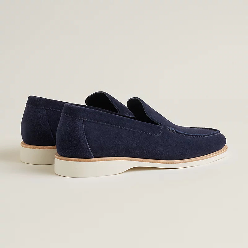 Dark blue suede low loafer