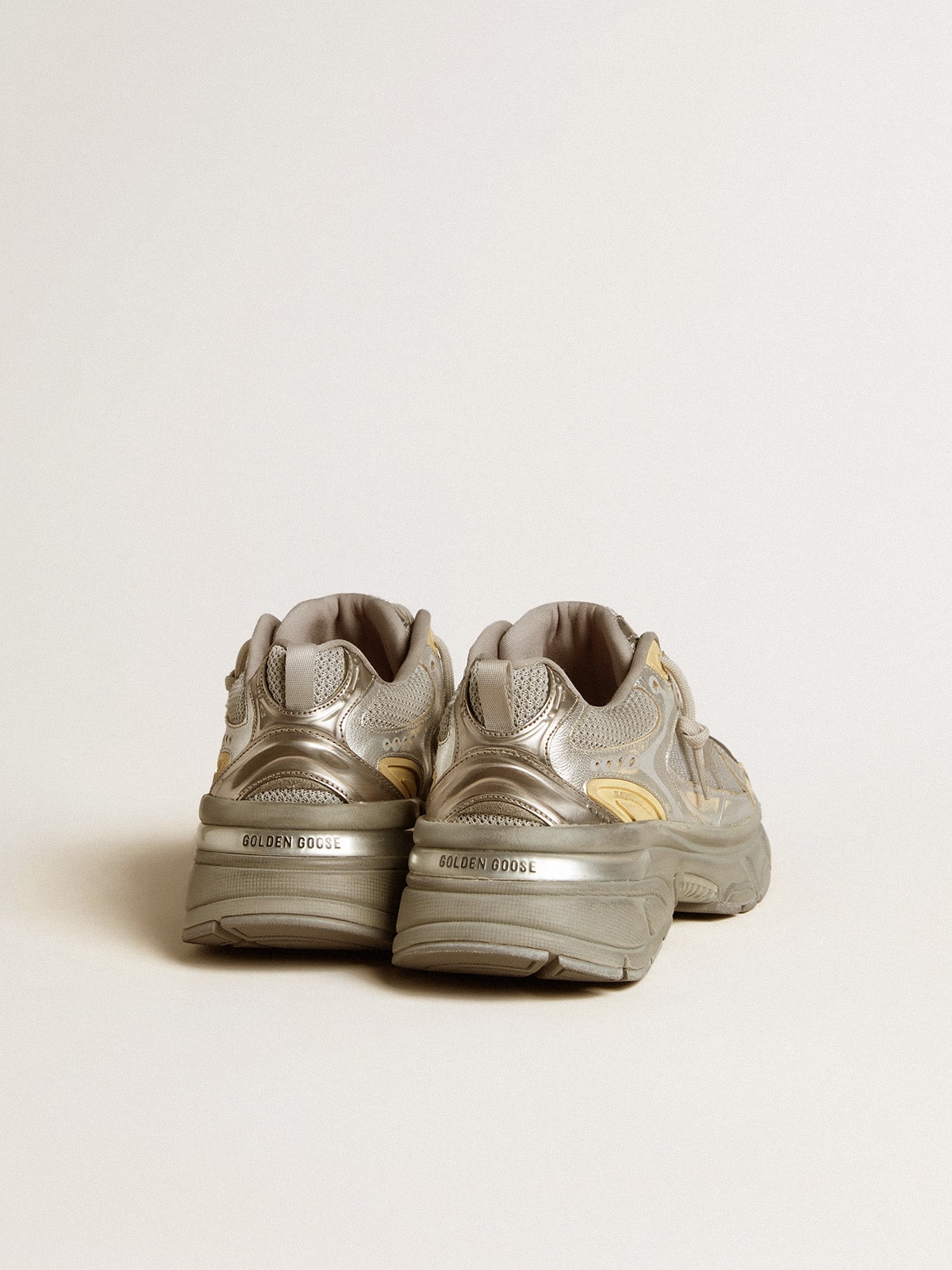 Lightstar in laminated silver leather and mesh with a grey star