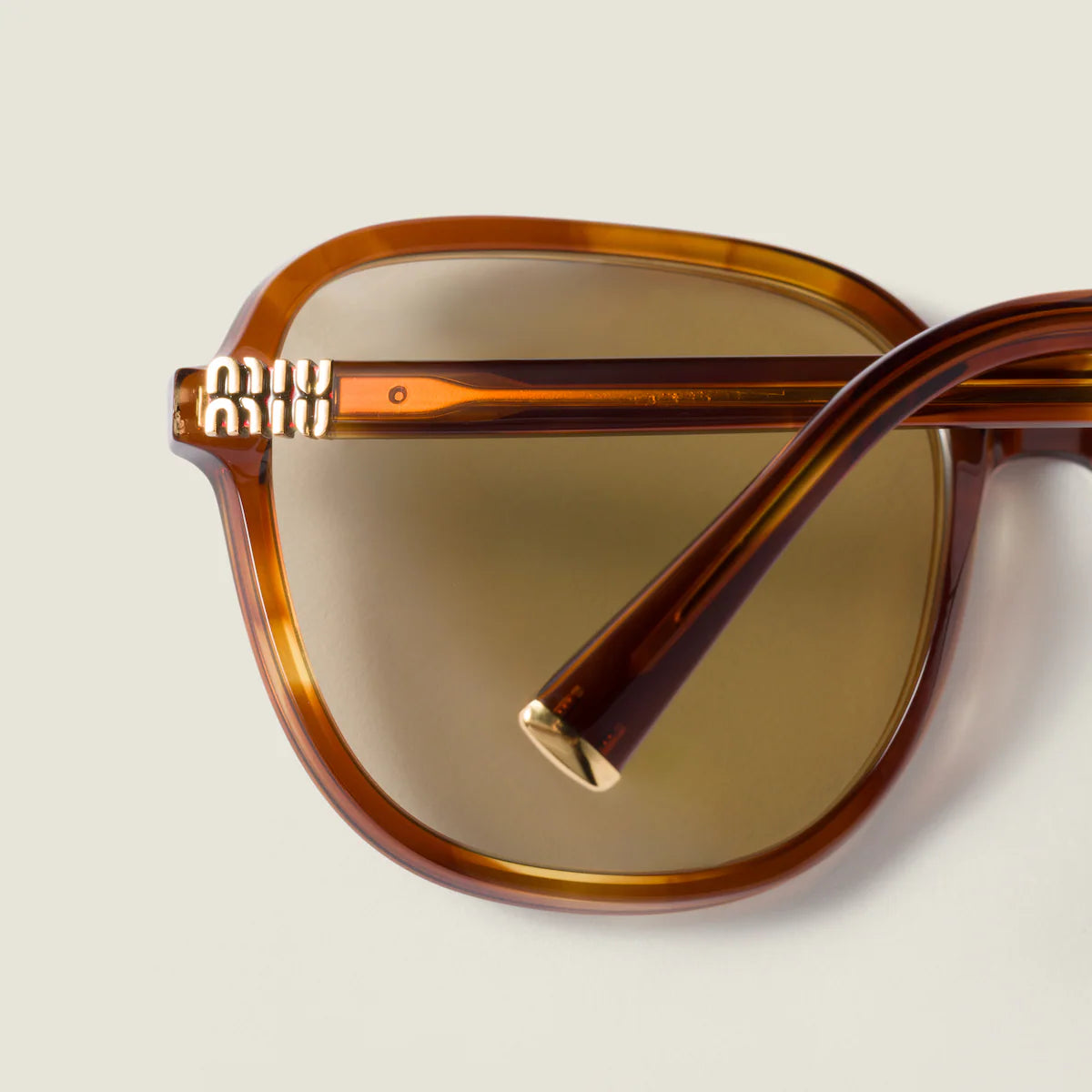 Miu Regard Sunglasses Chamomile Lenses