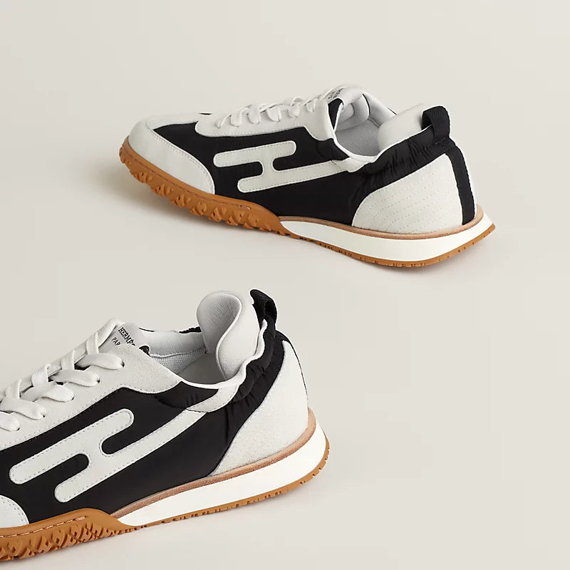 Black / white Jet sneaker