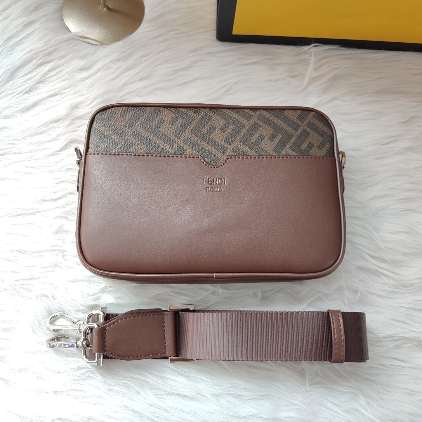 Borsa da weekend in pelle marrone