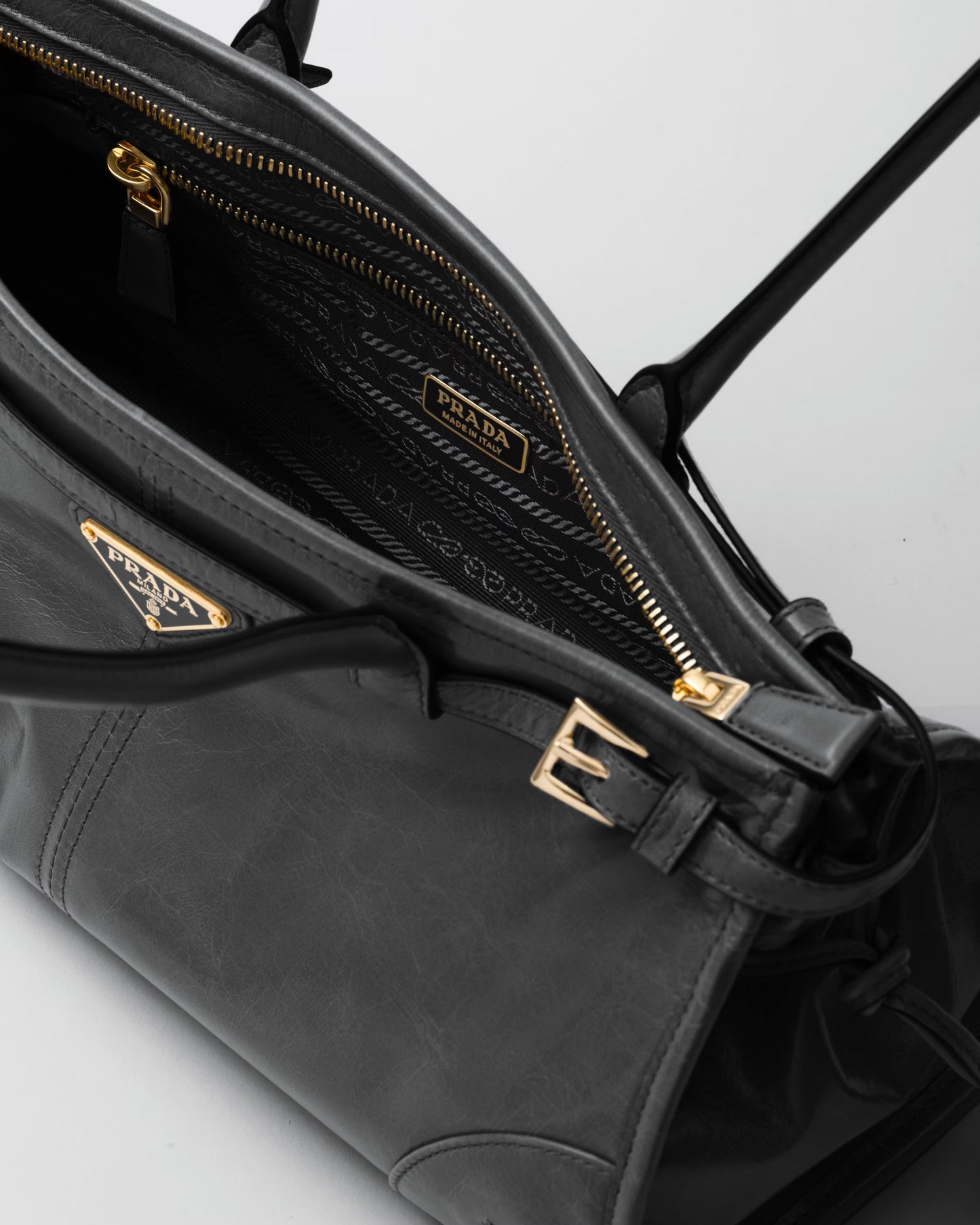 Bonnie medium black leather handbag