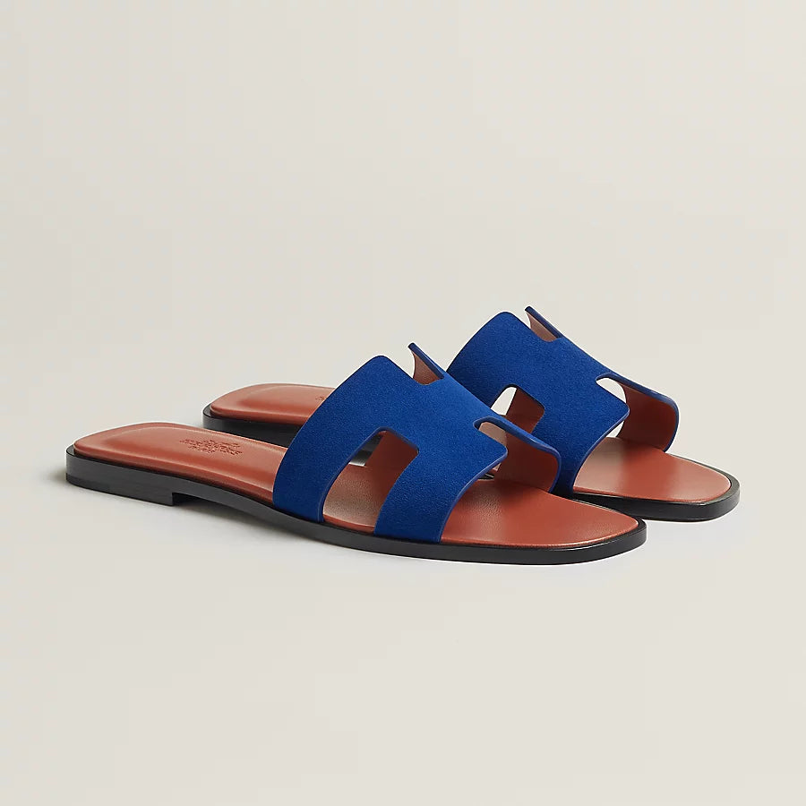 Oran Blaue Emaille-Sandalen