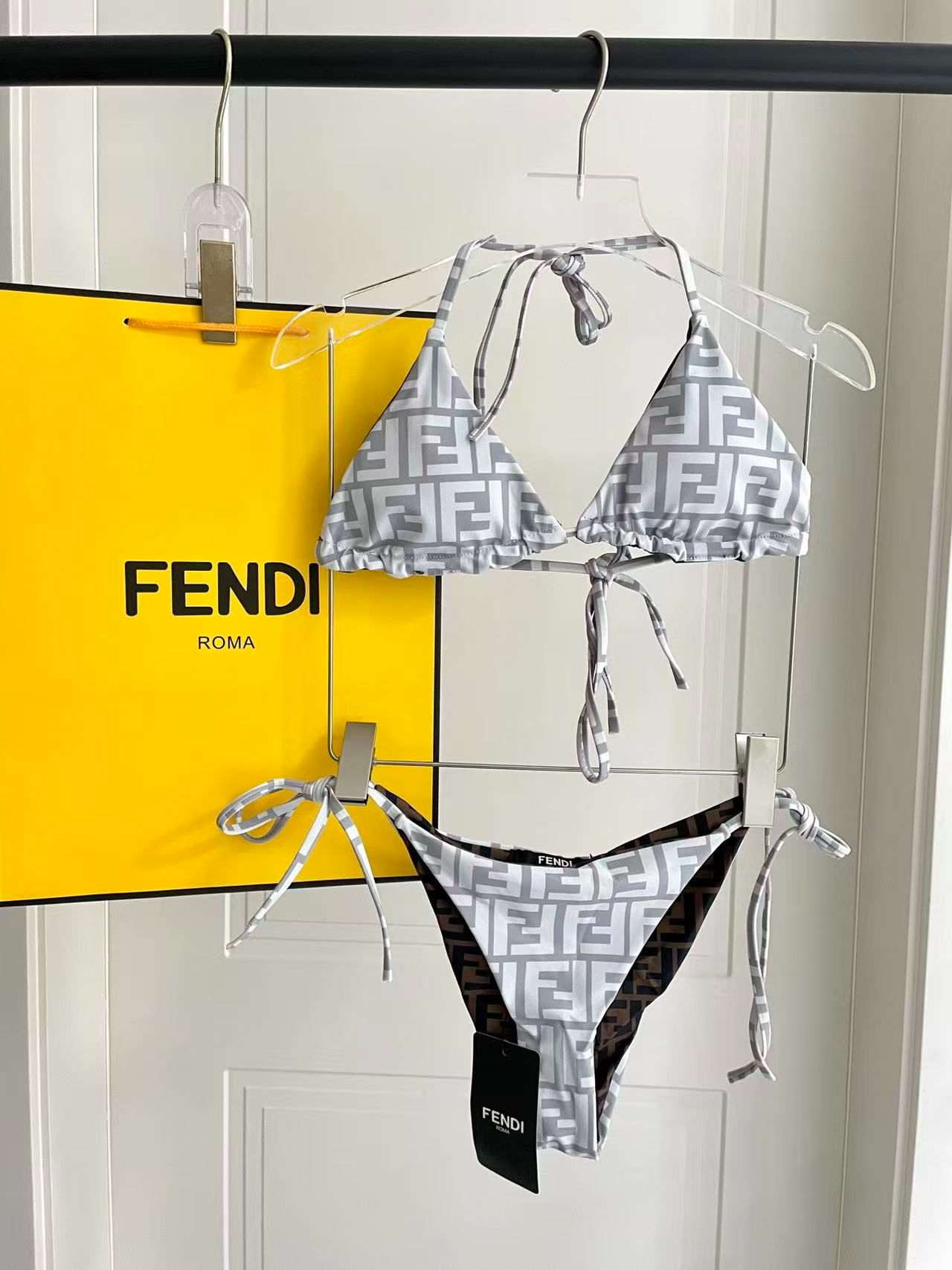 Bikini a Triangolo con Motivo Logo FF Grigio