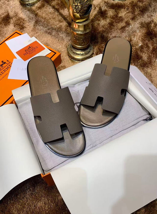Men's Izmir sandals in taupe Epsom leather