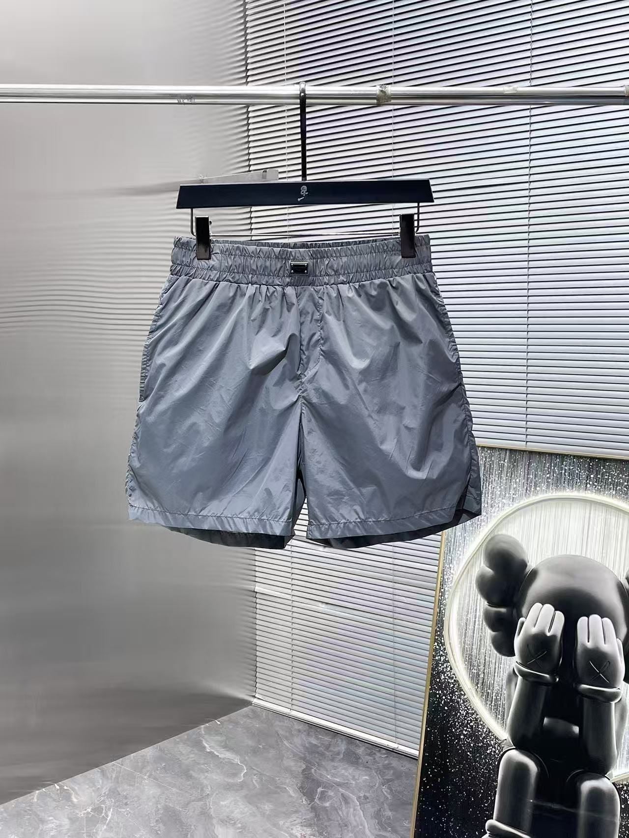 Costume da bagno con con Placchetta Signature Grigio