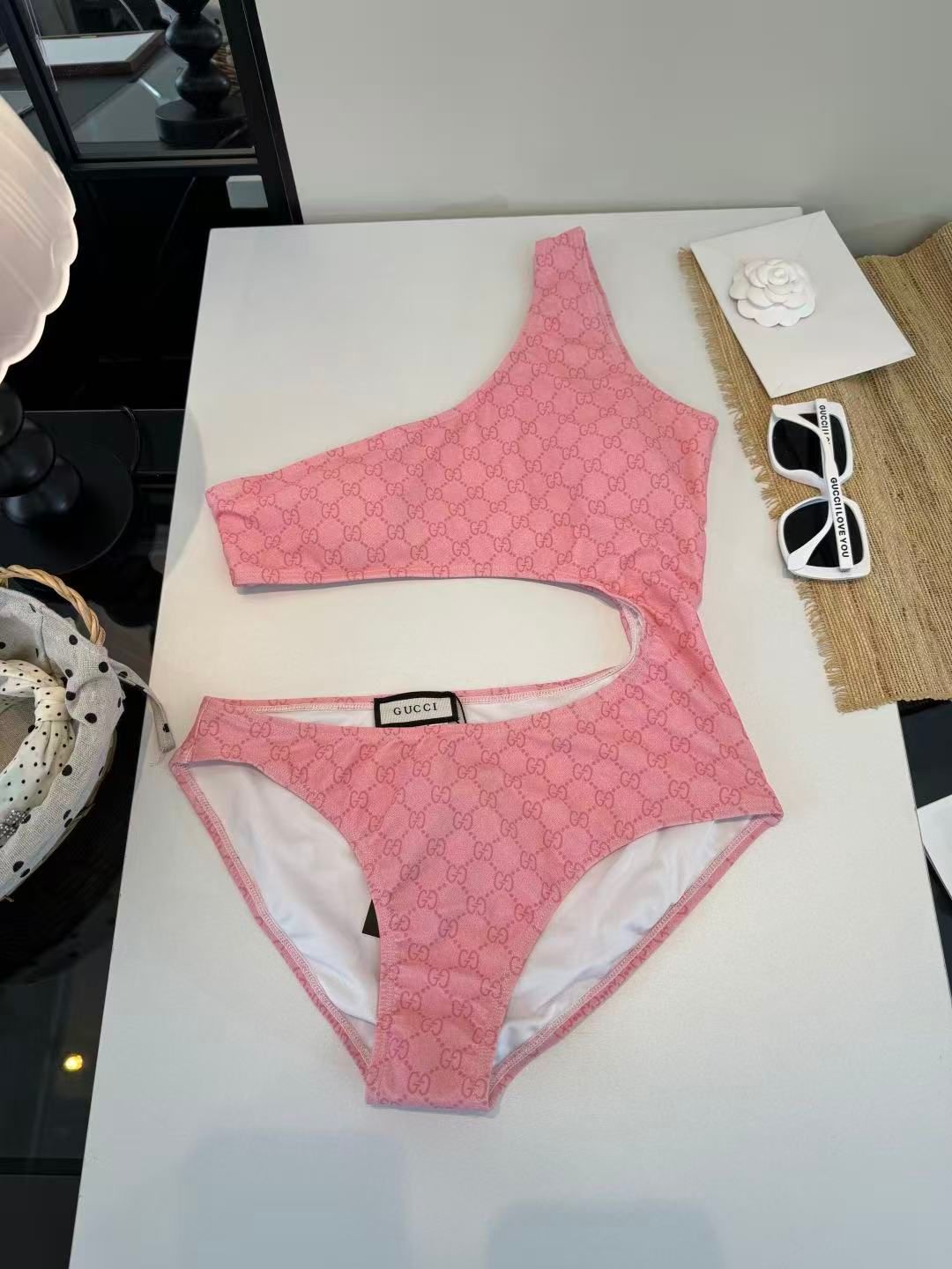 Costume Intero Asimmetrico Cutout Monogram GG Rosa