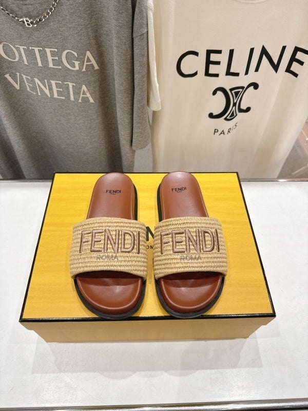Sunshine FF raffia sandals in beige
