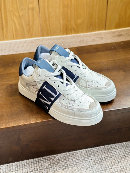 Sneakers VL7N in pelle bianca/blu