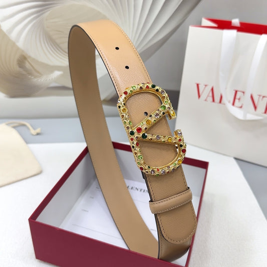 Beigefarbener, wendbarer VLogo Signature-Gürtel, verziert mit mehrfarbigen Swarovski-Kristallen