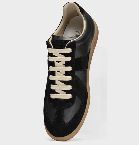 Replica Sneakers aus Nappaleder und Veloursleder mit honigfarbener Sohle