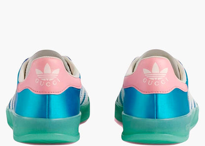 GG x Adidas Gazelle Hellblaue Seide