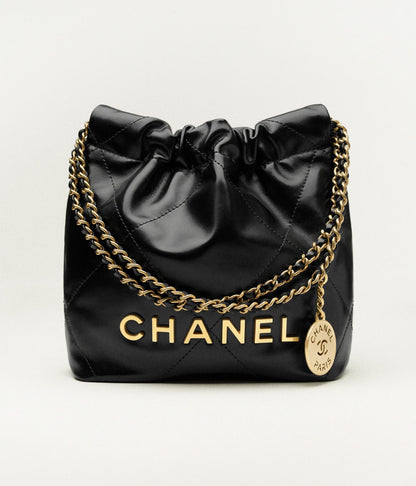 Mini 22 bag in shiny black calfskin and gold-tone metal