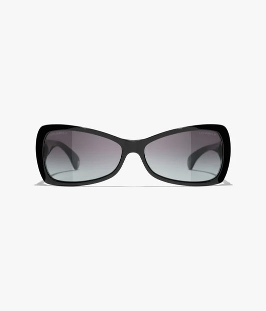 Occhiali da sole Butterfly in acetato nero con lenti grigie sfumate