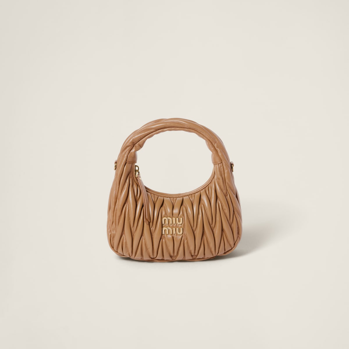 Small Wander hobo bag in caramel matelassé nappa
