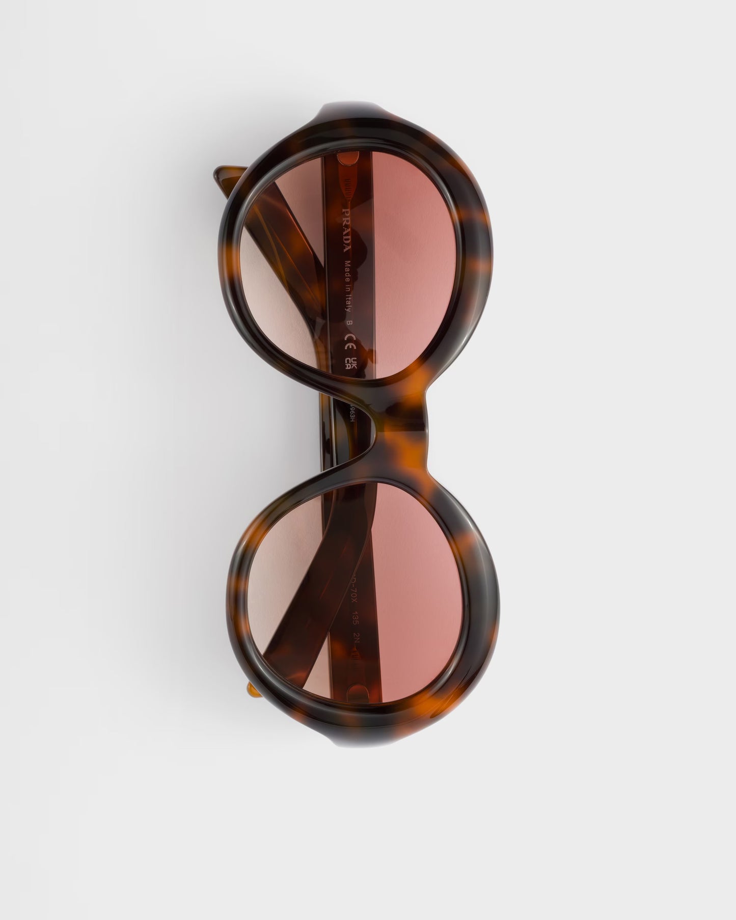 Round Sunglasses with Powder Gradient Lenses