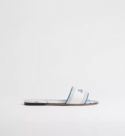 Dway Dioriviera Slide with white and blue Toile de Jouy Floral Garden motif