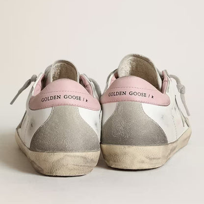 Stella in suede grigio e talloncino in pelle rosa
