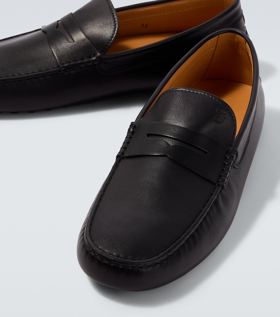 Black Gommino Leather Loafers