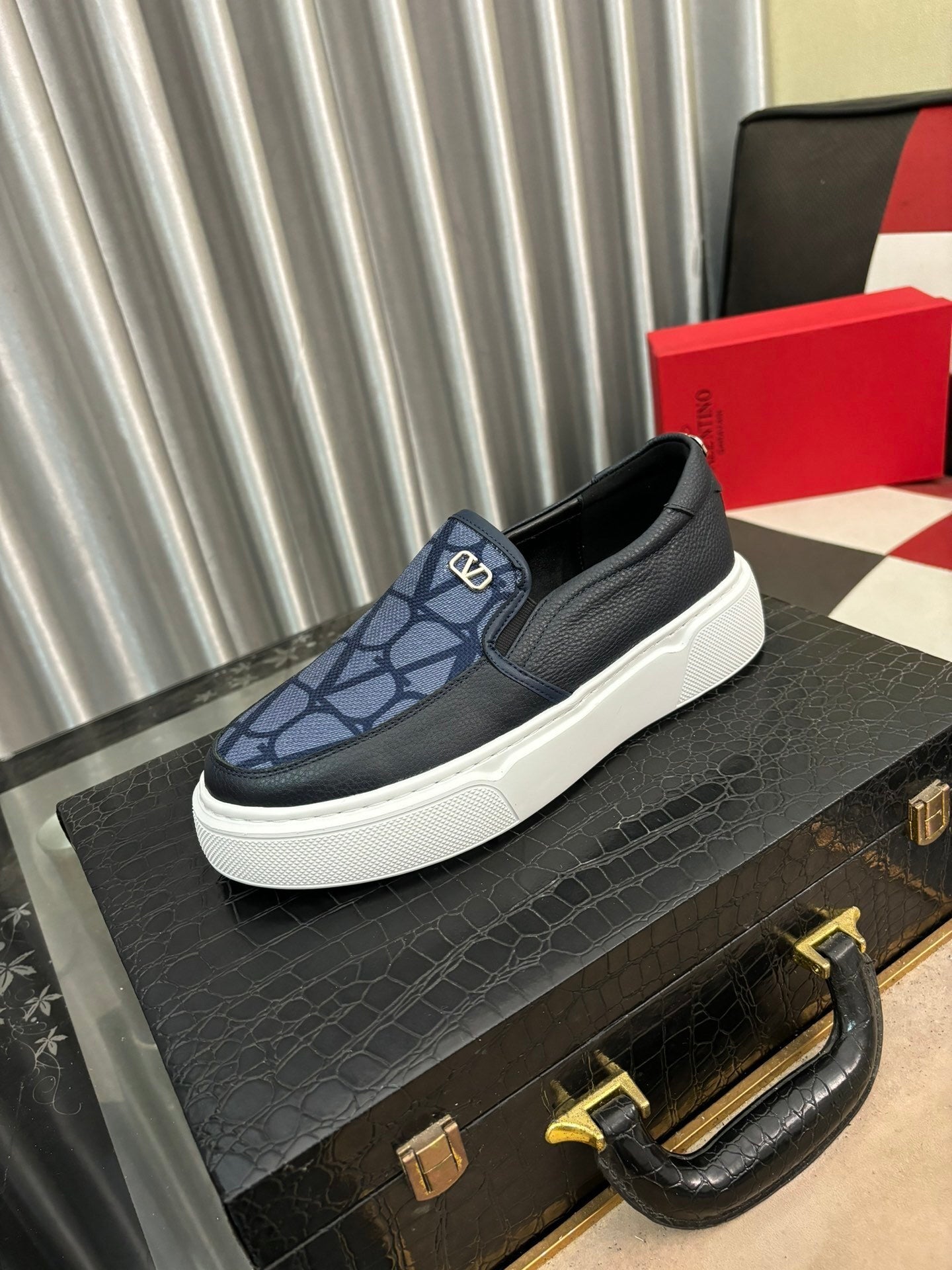 Blue Vlogo Leather Loafers