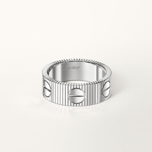 LOVE Unlimited Ring in Silberfarbe