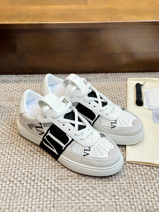 Sneakers VL7N in pelle bianca/nera