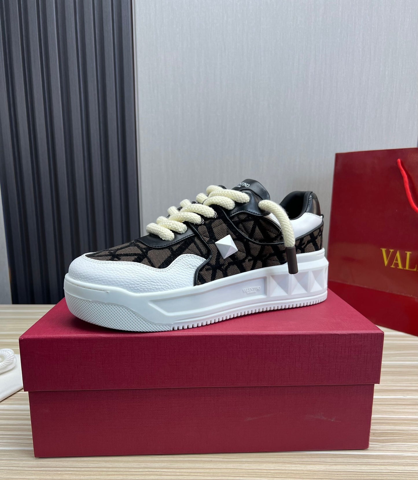 Black nappa leather One Stud XL low-top sneakers