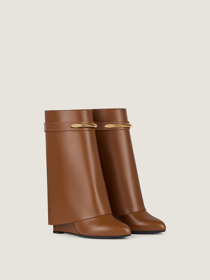 Brown leather Shark ankle boots
