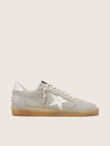 Suede grigio chiaro con stella in pelle bianca