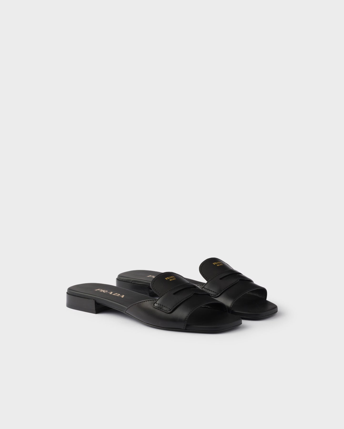Schwarze Leder-Slider-Sandalen