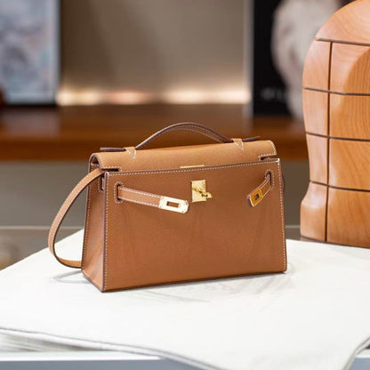 Kelly Pochette - Gold Epsom