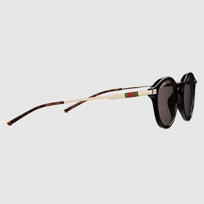 Men's black round sunglasses