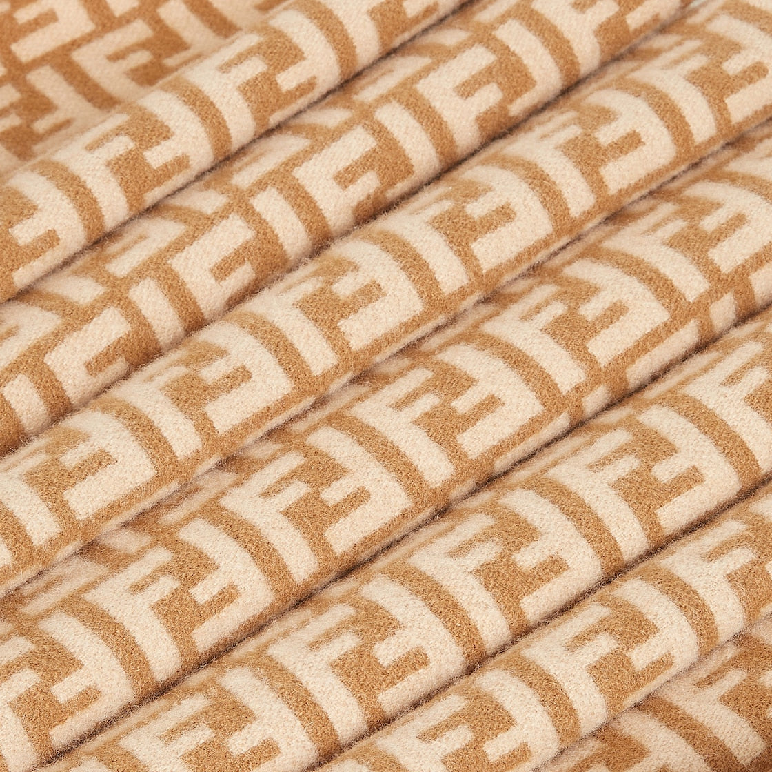 Women's camel wool and cashmere scarf