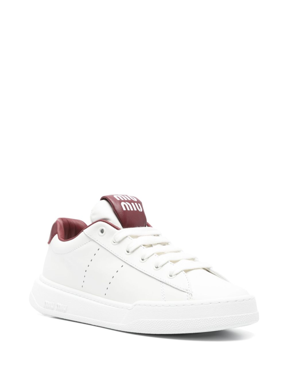 White/burgundy leather sneakers