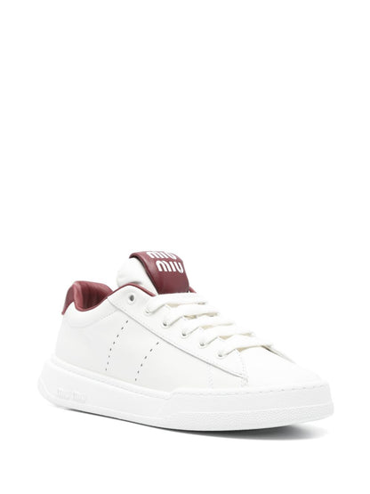 White/burgundy leather sneakers
