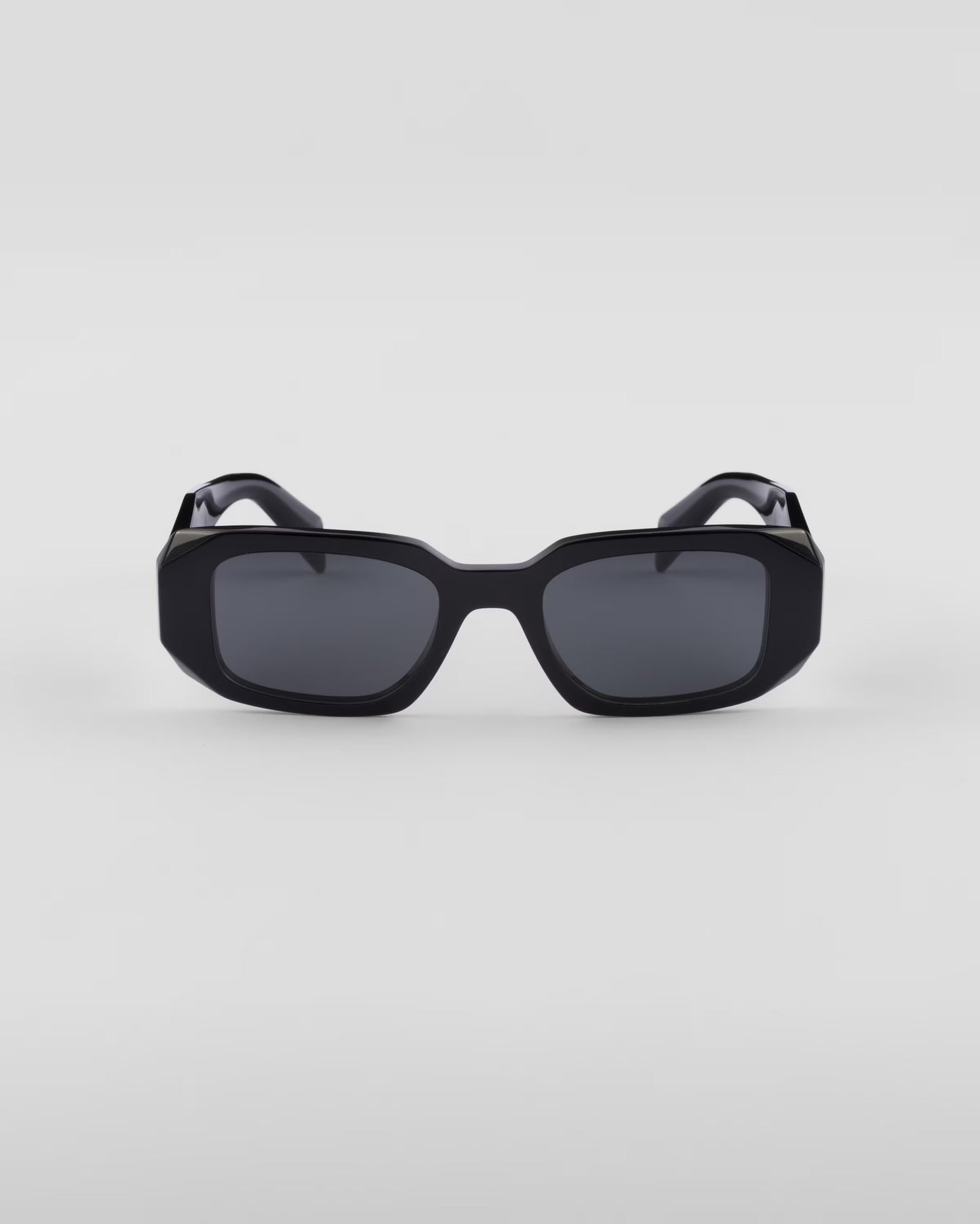 Geometric PP Symbole sunglasses in black