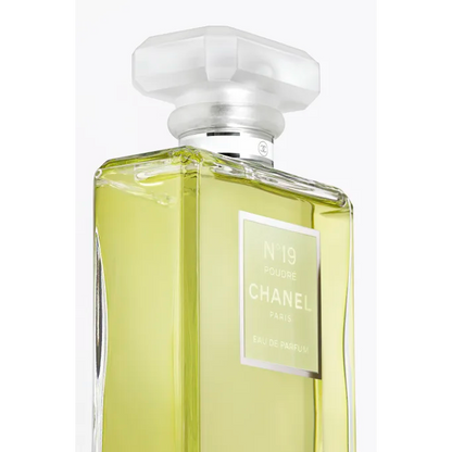 N°19 POUDRÉ EAU DE PARFUM 100 ml