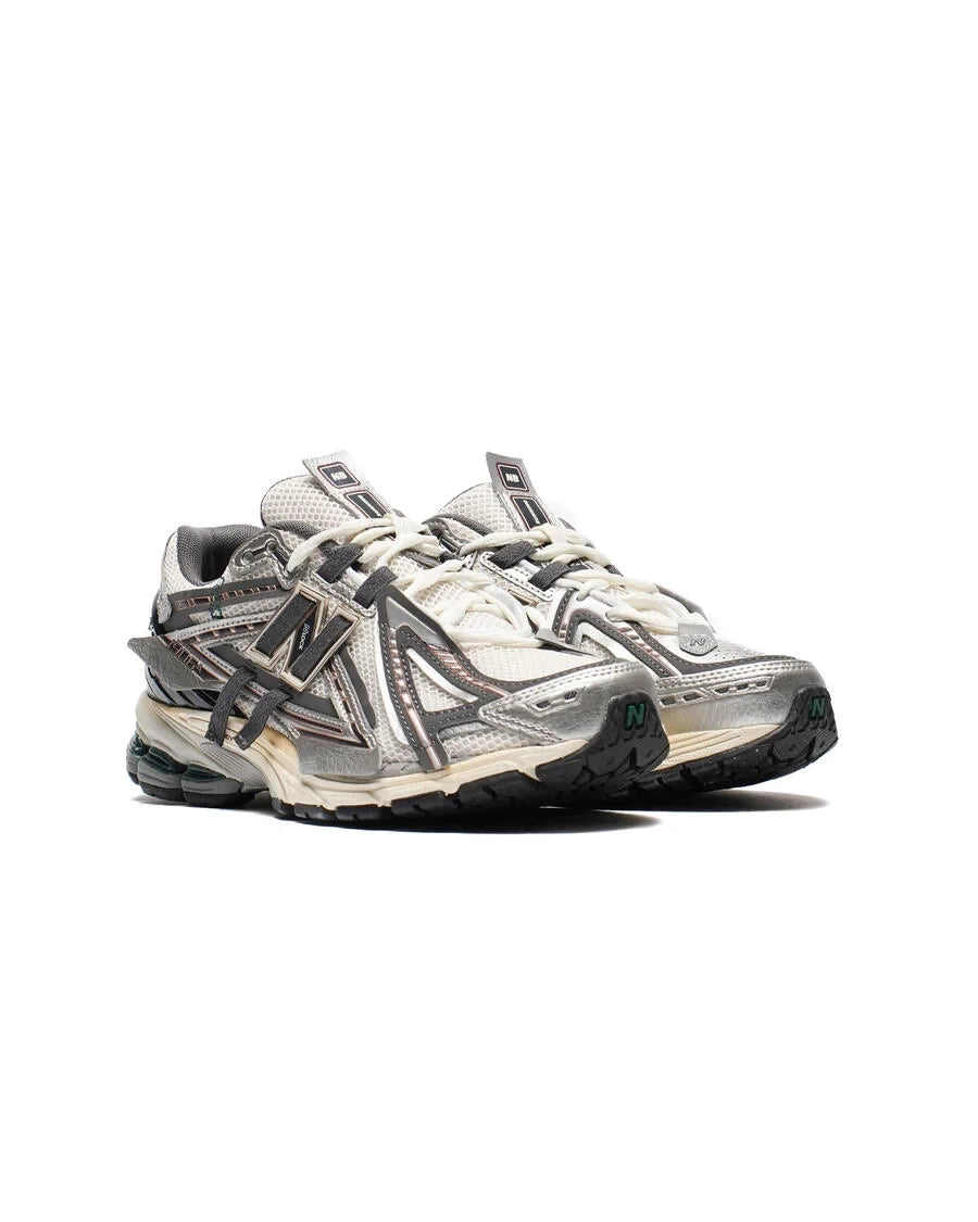 NB 1906A Tech Explosion Argento metallizzato