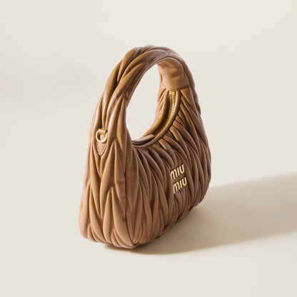 Small Wander hobo bag in caramel matelassé nappa