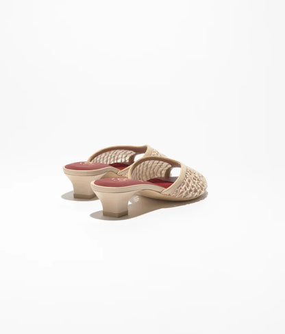 Mules in pelle di vitello beige chiaro