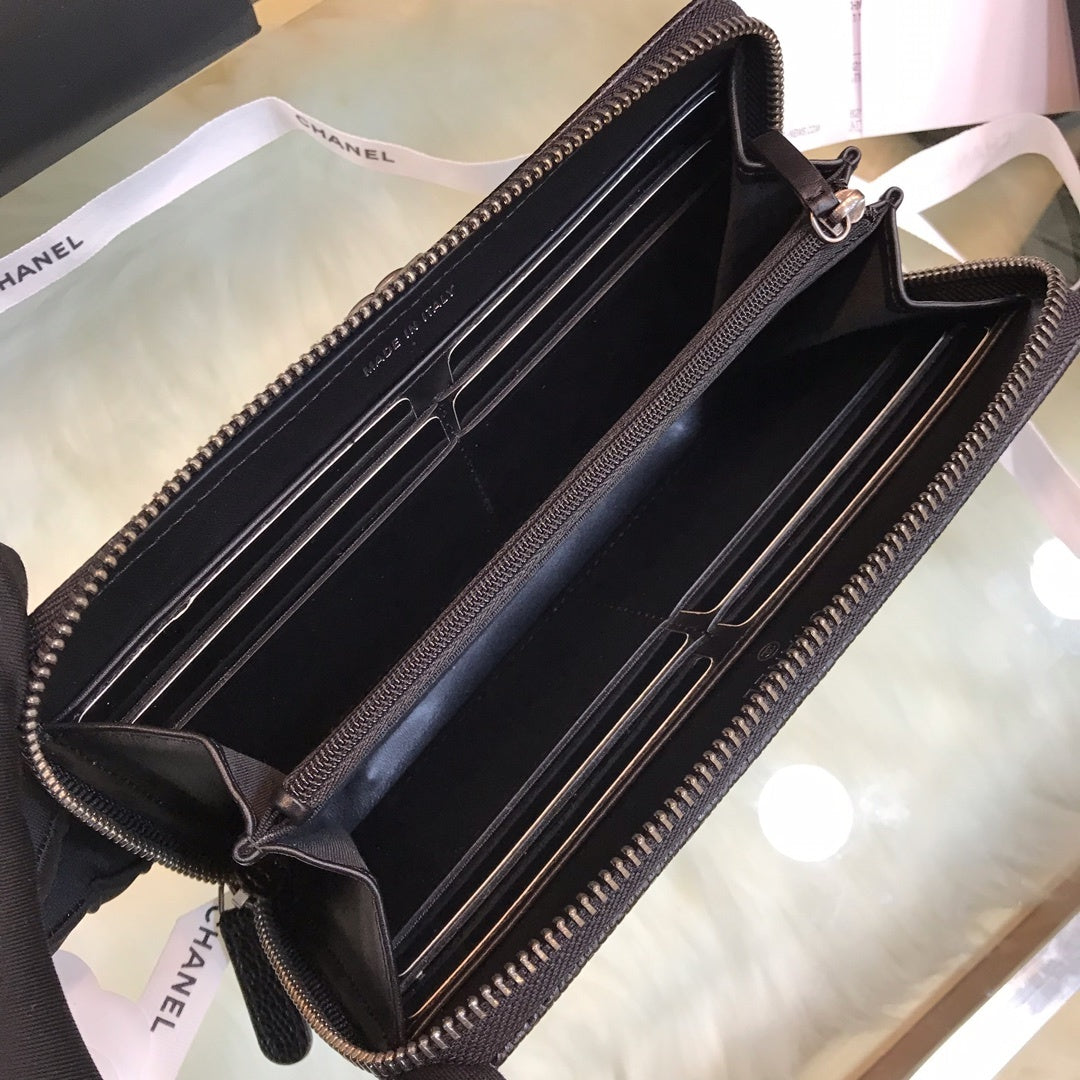 Black lambskin Boy long wallet