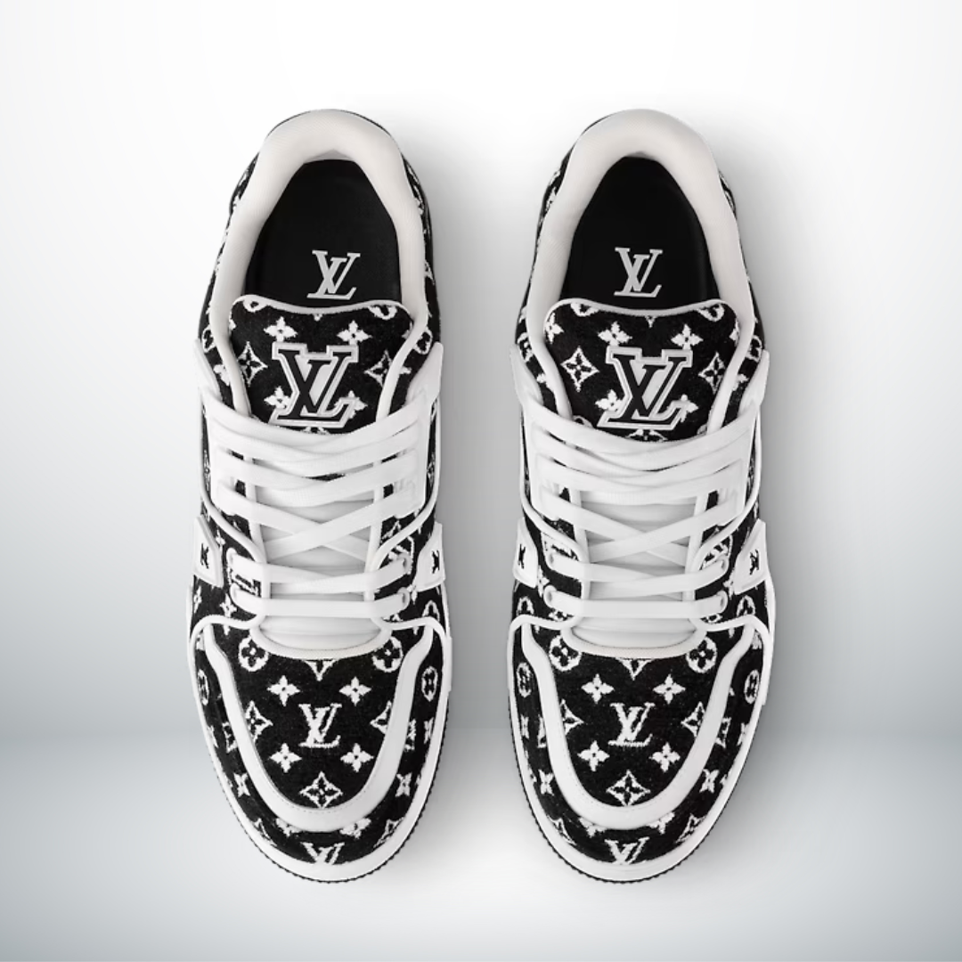 TRAINER MONOGRAM BLACK